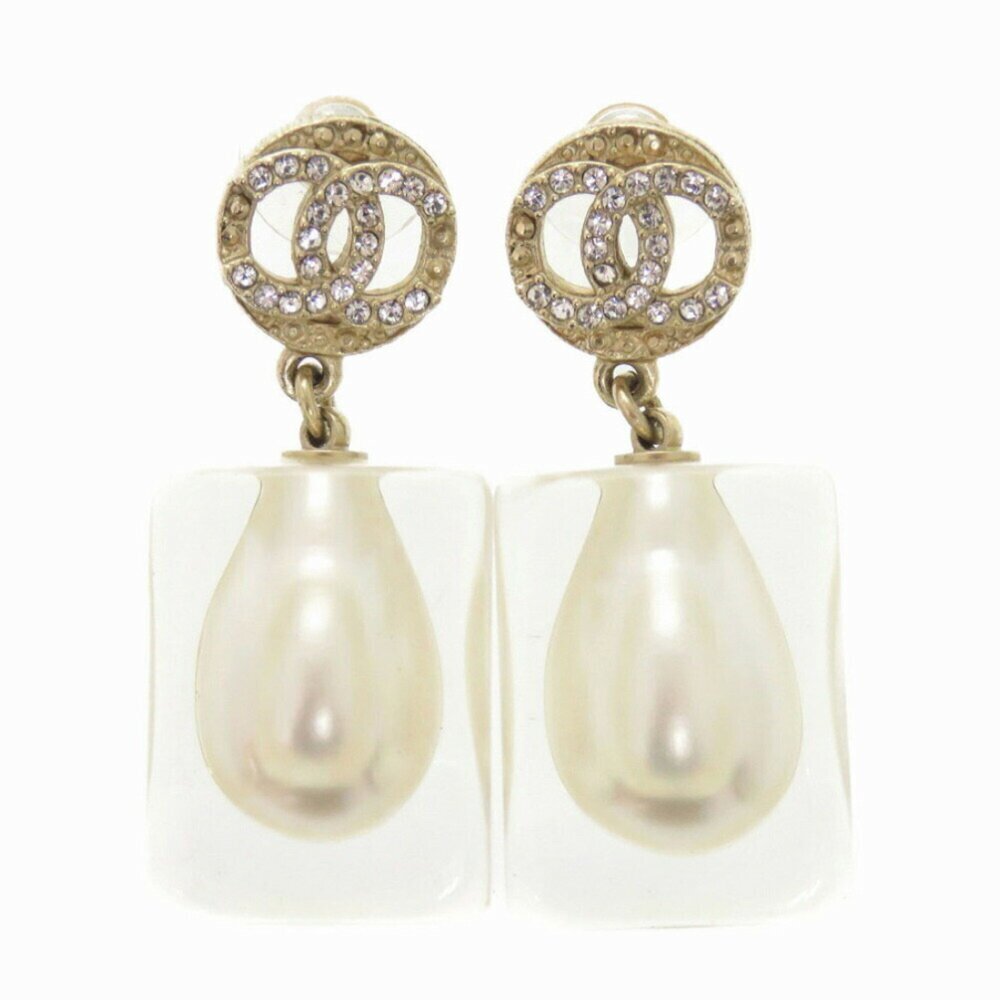 CHANEL White Pearl Logo Earrings